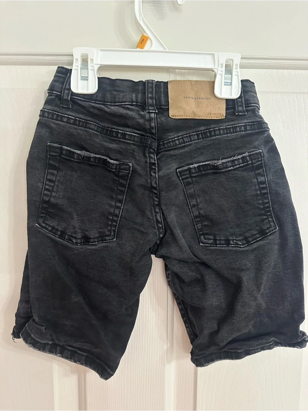 Zara Boys Size 7 Black Denim Shorts